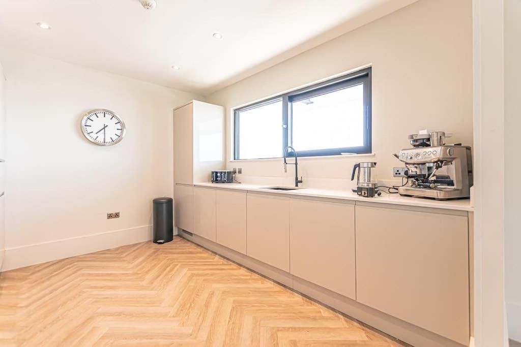 Penthouse River View! Wow Liverpool Eksteriør bilde